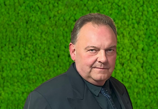 Mitarbeiter im Überführungsdienst Frank Wollschläger