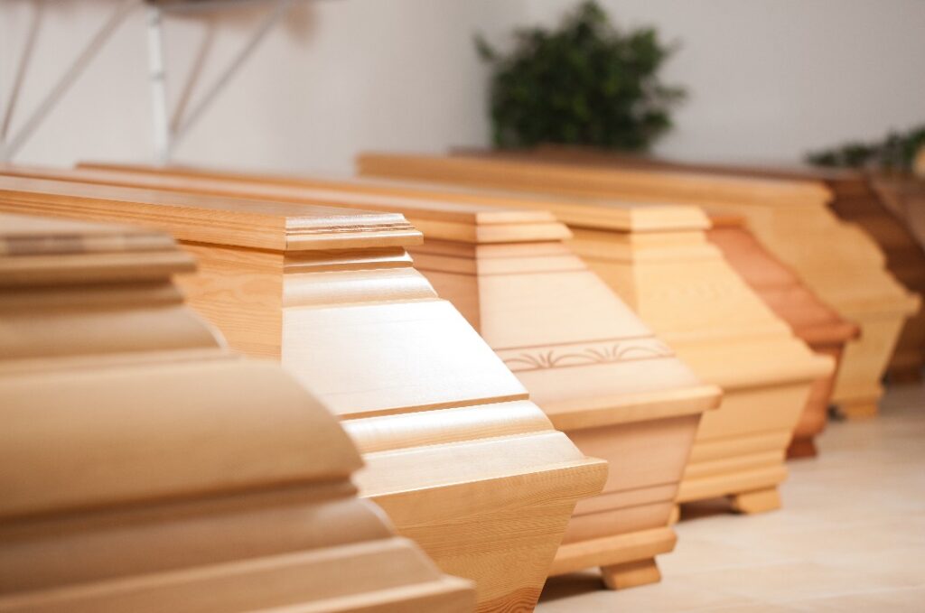 Särge in einem Geschäft